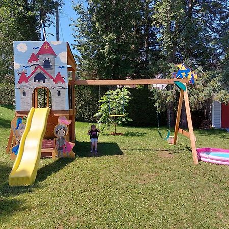 Gite Au P'Tit Bonheur B&B Coaticook Εξωτερικό φωτογραφία